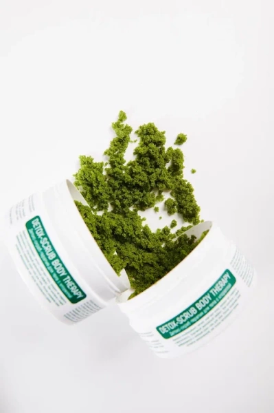 Детокс-скраб-терапия для тела с хлореллой DETOX -SCRUB BODY THERAPY, 300 ml Alga Spa